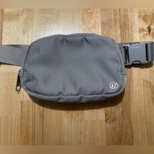 OG Lululemon Everywhere Belt Bag Dark Chrome